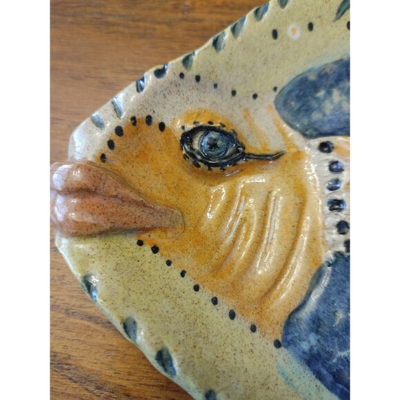 Artist Signed "FISHLIPS" Ceramic Tray 12x8 In - Picture 3 of 8